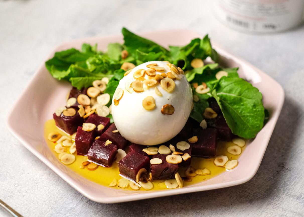 Organik Renkli Pancarlı Burrata